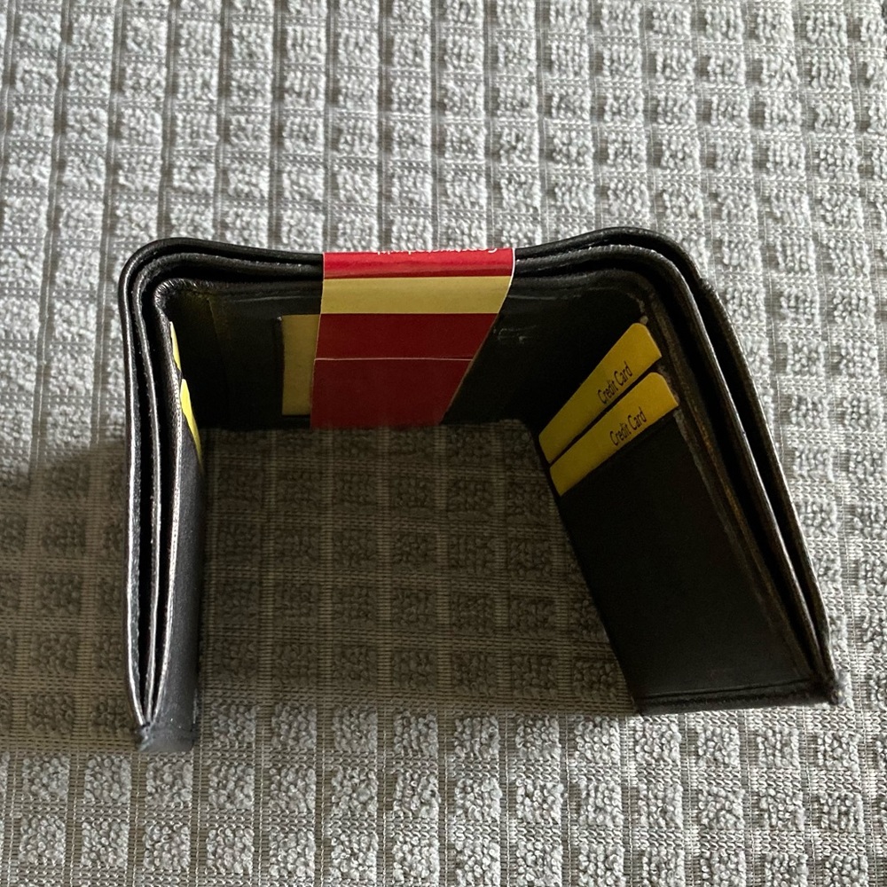 River Ridge Men’s Black Leather Trifold Wallet Billfold NEW - Picture 6 of 6